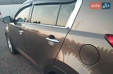 Внедорожник / Кроссовер Kia Sportage 2012 в Городке
