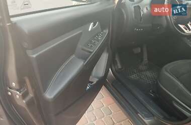 Внедорожник / Кроссовер Kia Sportage 2012 в Городке