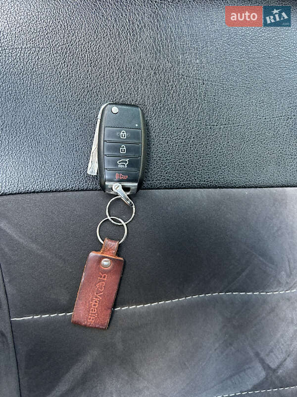 Позашляховик / Кросовер Kia Sportage 2016 в Одесі фото 40 Позашляховик / Кросовер Kia Sportage 2016 в Одесі