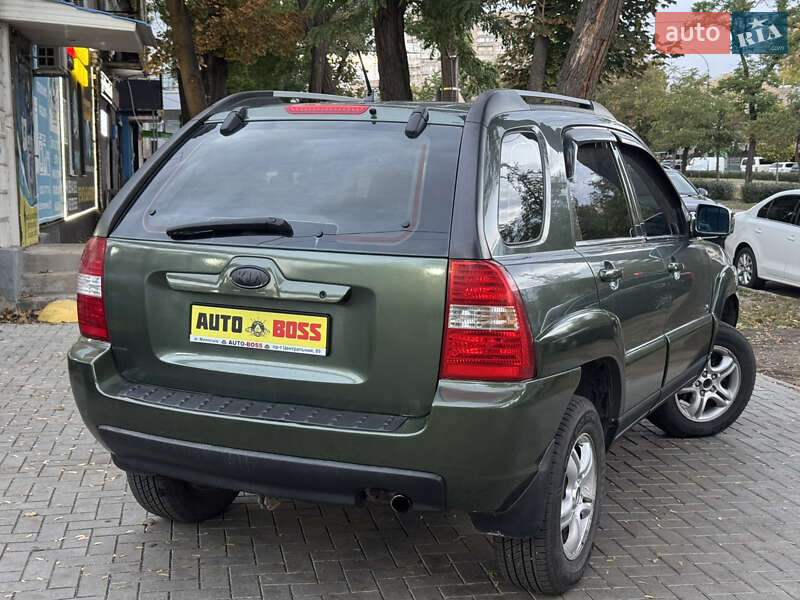 Позашляховик / Кросовер Kia Sportage 2005 в Миколаєві