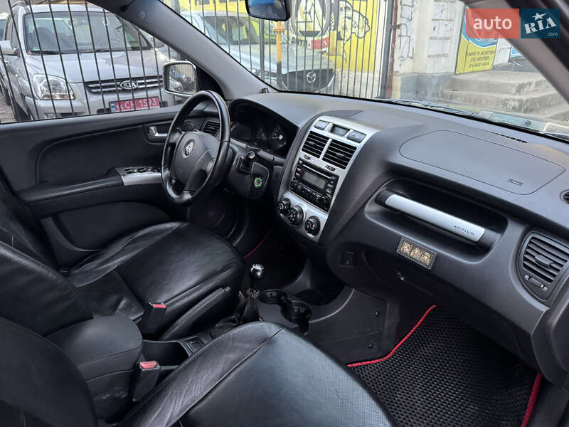 Позашляховик / Кросовер Kia Sportage 2005 в Миколаєві