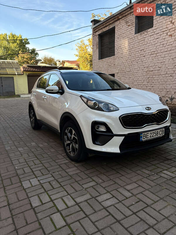 Позашляховик / Кросовер Kia Sportage 2018 в 
