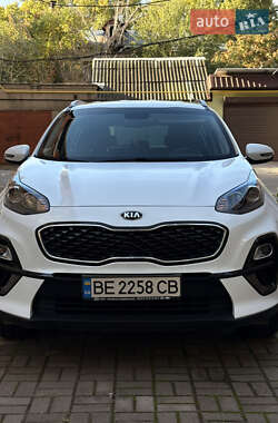 Позашляховик / Кросовер Kia Sportage 2018 в 