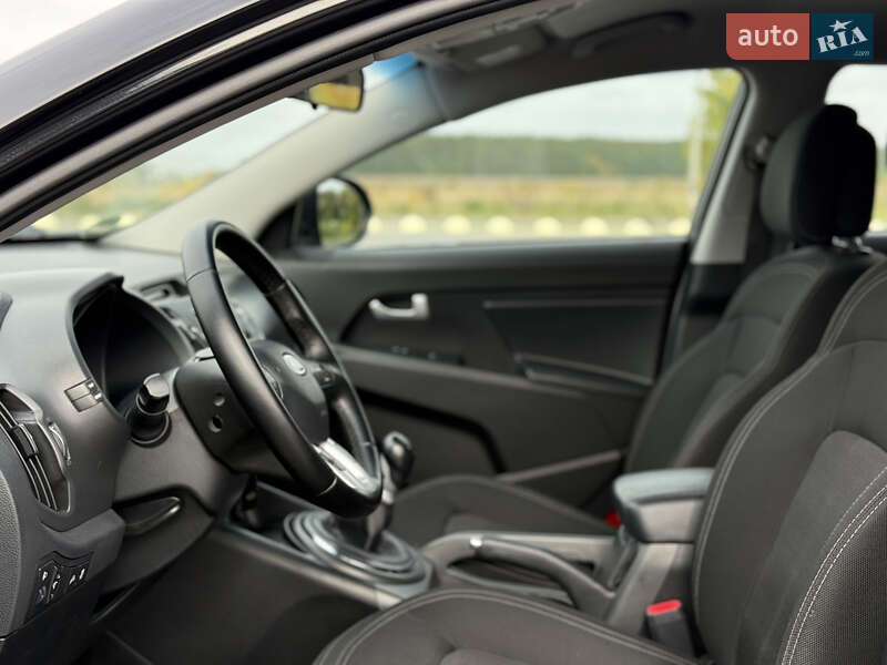 Позашляховик / Кросовер Kia Sportage 2012 в Радивиліві фото 17 Позашляховик / Кросовер Kia Sportage 2012 в Радивиліві