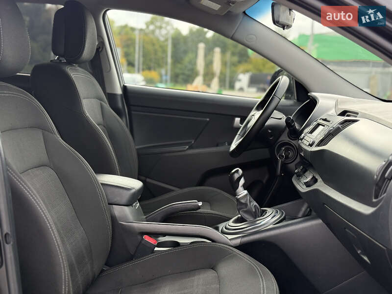 Позашляховик / Кросовер Kia Sportage 2012 в Радивиліві фото 26 Позашляховик / Кросовер Kia Sportage 2012 в Радивиліві