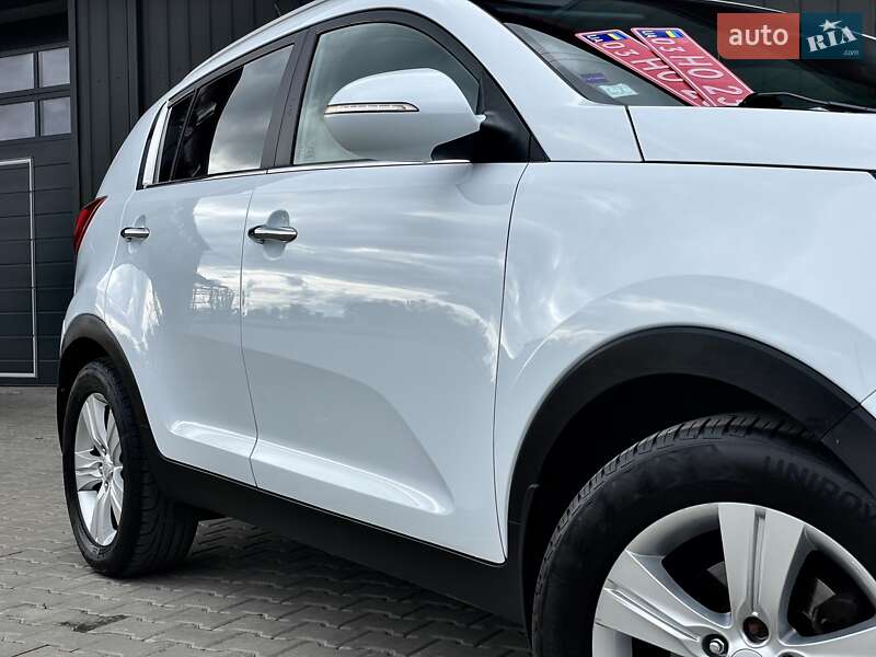 Позашляховик / Кросовер Kia Sportage 2012 в Ковелі