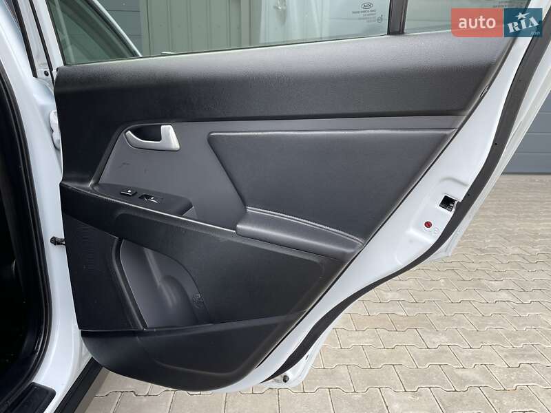 Позашляховик / Кросовер Kia Sportage 2012 в Ковелі