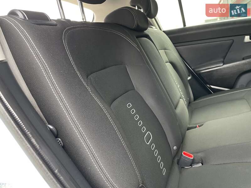 Позашляховик / Кросовер Kia Sportage 2012 в Ковелі