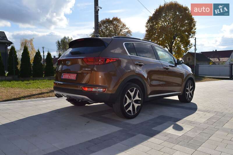 Позашляховик / Кросовер Kia Sportage 2017 в Львові