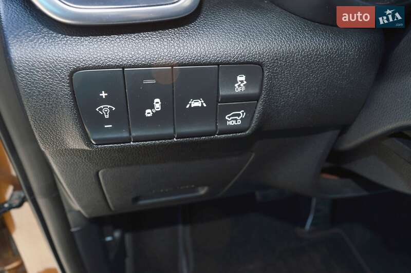 Позашляховик / Кросовер Kia Sportage 2017 в Львові