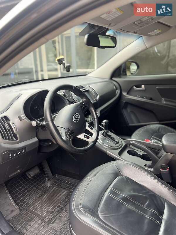 Позашляховик / Кросовер Kia Sportage 2012 в Івано-Франківську фото 3 Позашляховик / Кросовер Kia Sportage 2012 в Івано-Франківську