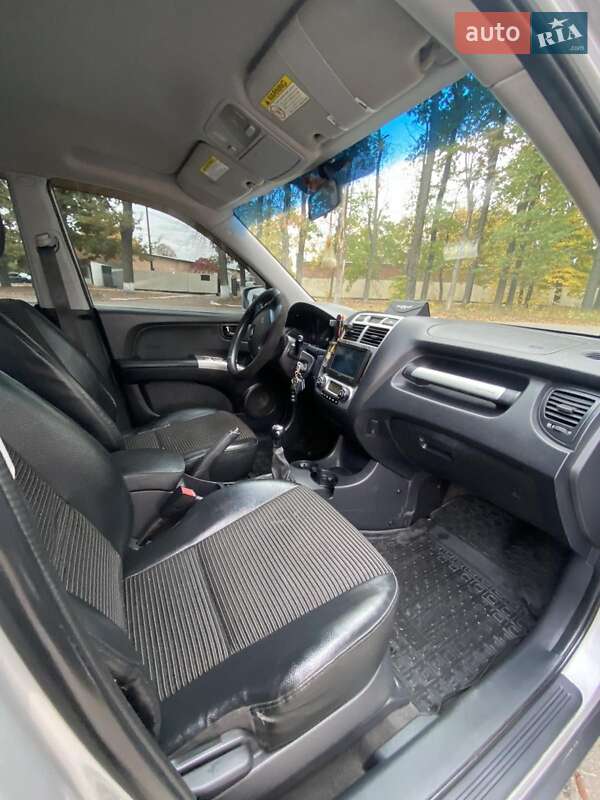 Внедорожник / Кроссовер Kia Sportage 2007 в Харькове