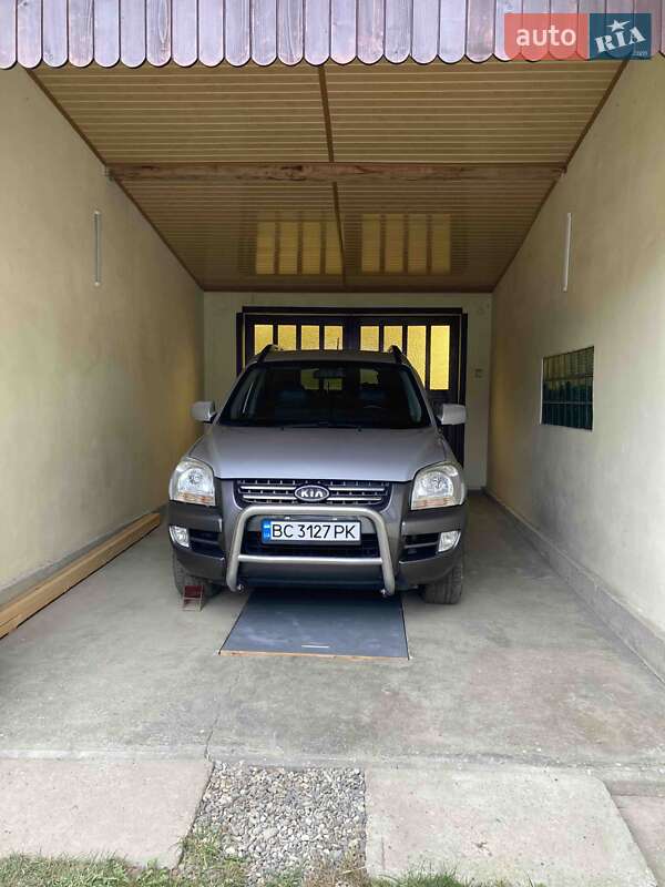 Внедорожник / Кроссовер Kia Sportage 2004 в Косове фото Внедорожник / Кроссовер Kia Sportage 2004 в Косове