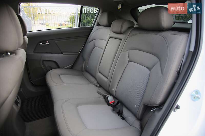 Внедорожник / Кроссовер Kia Sportage 2014 в Харькове