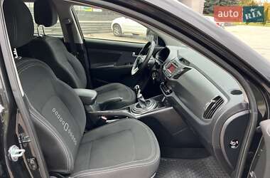 Внедорожник / Кроссовер Kia Sportage 2013 в 