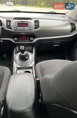 Внедорожник / Кроссовер Kia Sportage 2013 в 