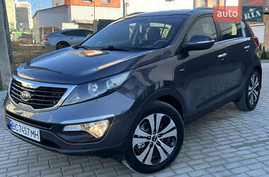 Позашляховик / Кросовер Kia Sportage 2010 в Тернополі