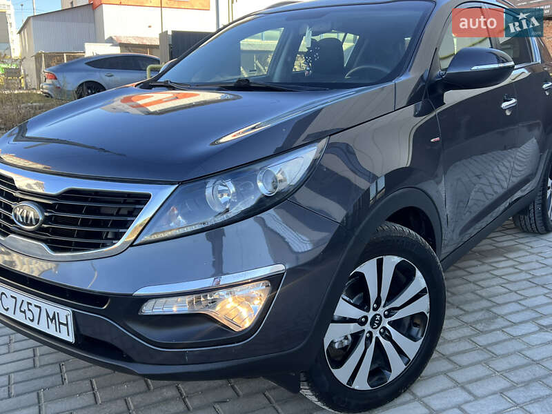 Позашляховик / Кросовер Kia Sportage 2010 в Тернополі фото 3 Позашляховик / Кросовер Kia Sportage 2010 в Тернополі