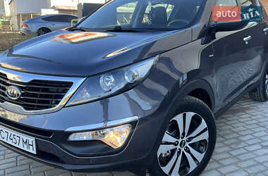 Позашляховик / Кросовер Kia Sportage 2010 в 