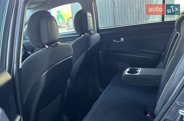 Позашляховик / Кросовер Kia Sportage 2010 в 