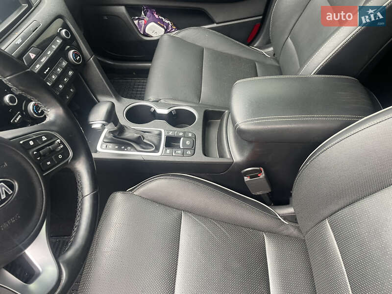 Внедорожник / Кроссовер Kia Sportage 2015 в Дрогобыче фото 14 Внедорожник / Кроссовер Kia Sportage 2015 в Дрогобыче