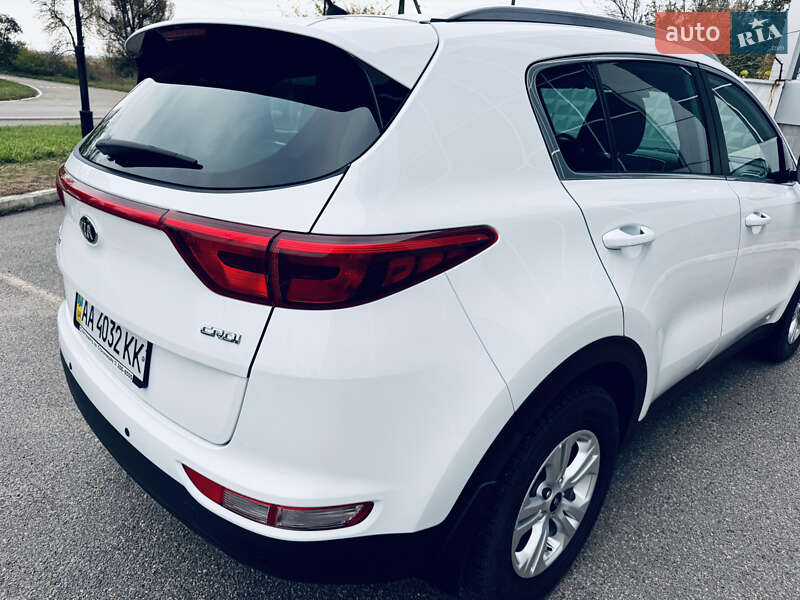 Внедорожник / Кроссовер Kia Sportage 2016 в Киеве