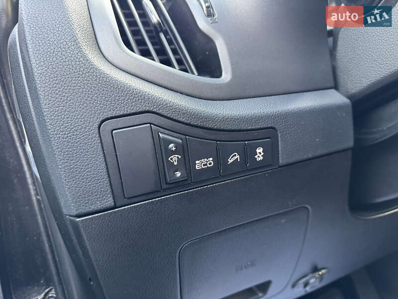 Внедорожник / Кроссовер Kia Sportage 2012 в Сарнах фото 45 Внедорожник / Кроссовер Kia Sportage 2012 в Сарнах