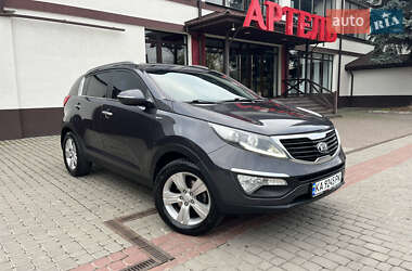 Внедорожник / Кроссовер Kia Sportage 2013 в Могилев-Подольске