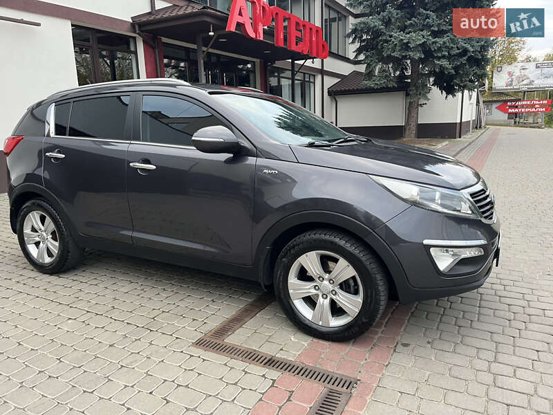 Внедорожник / Кроссовер Kia Sportage 2013 в Могилев-Подольске фото 9 Внедорожник / Кроссовер Kia Sportage 2013 в Могилев-Подольске