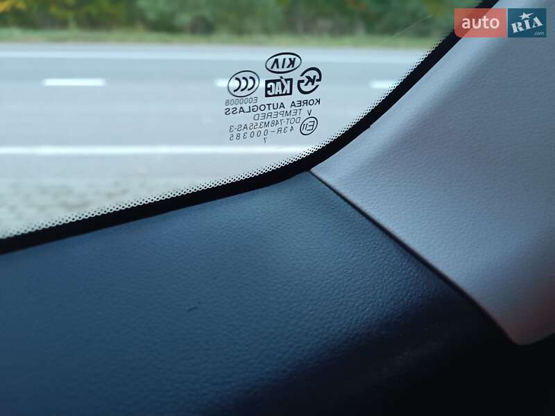 Внедорожник / Кроссовер Kia Sportage 2008 в Красилове