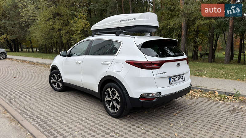 Позашляховик / Кросовер Kia Sportage 2019 в Києві фото 8 Позашляховик / Кросовер Kia Sportage 2019 в Києві