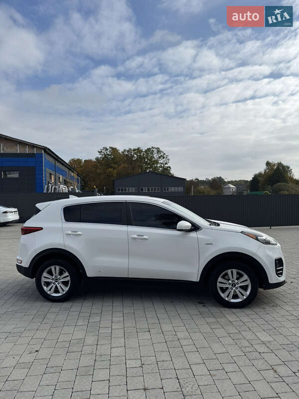 Позашляховик / Кросовер Kia Sportage 2016 в Львові фото 11 Позашляховик / Кросовер Kia Sportage 2016 в Львові