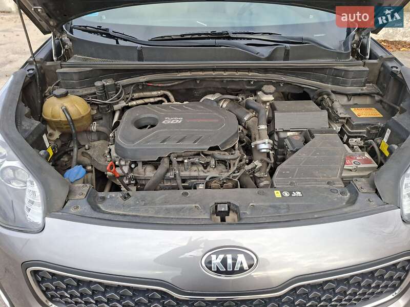 Внедорожник / Кроссовер Kia Sportage 2017 в Полтаве