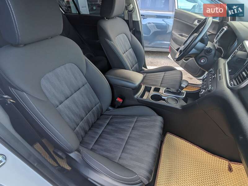 Внедорожник / Кроссовер Kia Sportage 2021 в Кременчуге