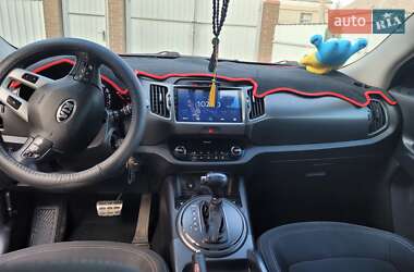 Позашляховик / Кросовер Kia Sportage 2013 в Дніпрі