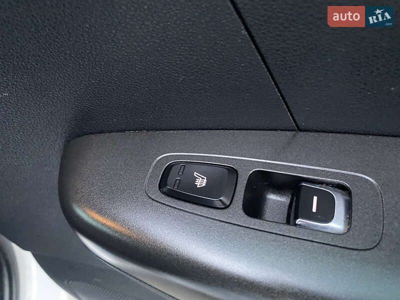 Позашляховик / Кросовер Kia Sportage 2016 в Львові фото 82 Позашляховик / Кросовер Kia Sportage 2016 в Львові