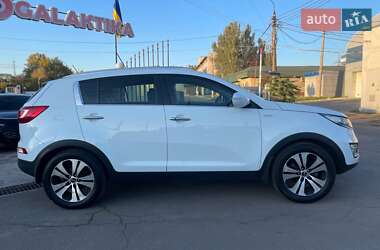 Внедорожник / Кроссовер Kia Sportage 2012 в 