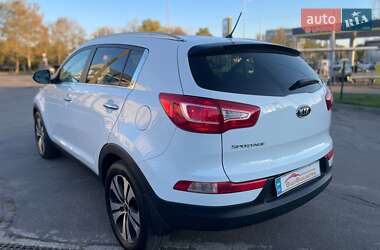 Внедорожник / Кроссовер Kia Sportage 2012 в 