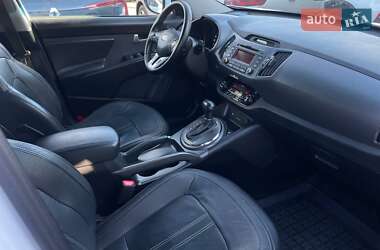 Внедорожник / Кроссовер Kia Sportage 2012 в 