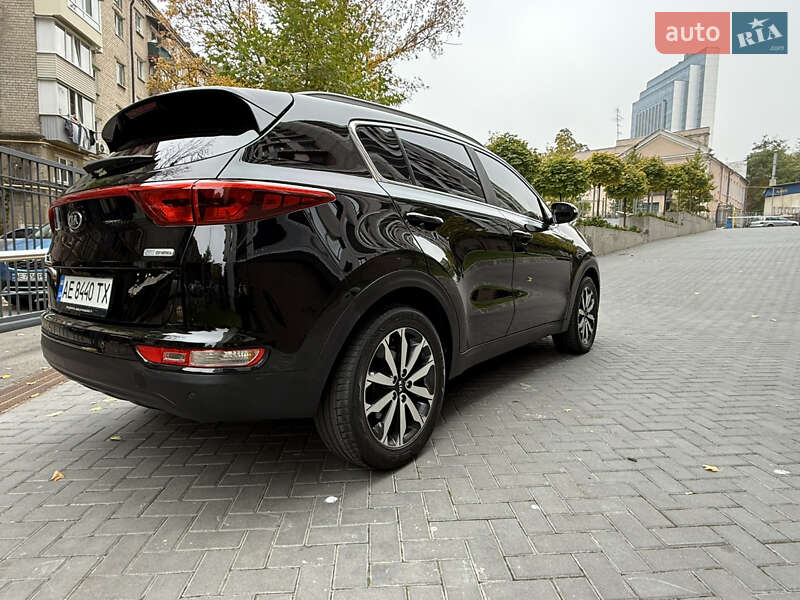 Позашляховик / Кросовер Kia Sportage 2016 в Дніпрі фото 5 Позашляховик / Кросовер Kia Sportage 2016 в Дніпрі