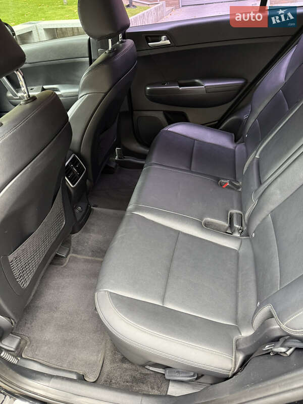 Позашляховик / Кросовер Kia Sportage 2016 в Дніпрі фото 15 Позашляховик / Кросовер Kia Sportage 2016 в Дніпрі