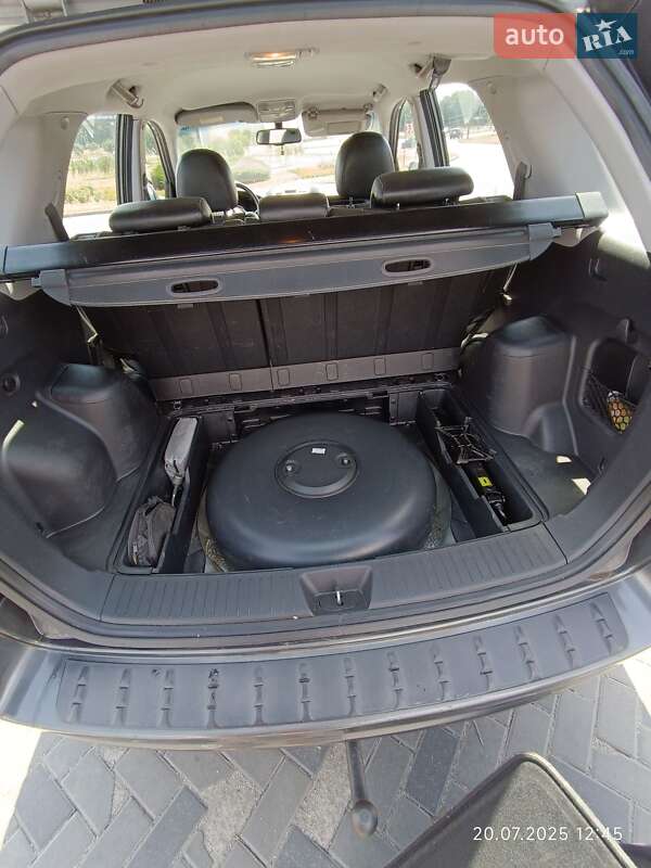 Внедорожник / Кроссовер Kia Sportage 2007 в Запорожье