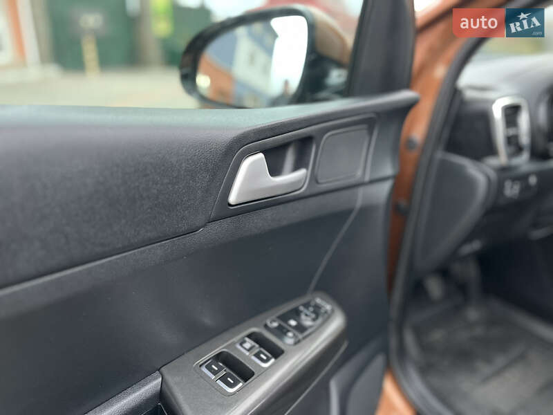 Внедорожник / Кроссовер Kia Sportage 2016 в Виннице фото 29 Внедорожник / Кроссовер Kia Sportage 2016 в Виннице