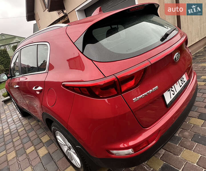 Внедорожник / Кроссовер Kia Sportage 2016 в Львове