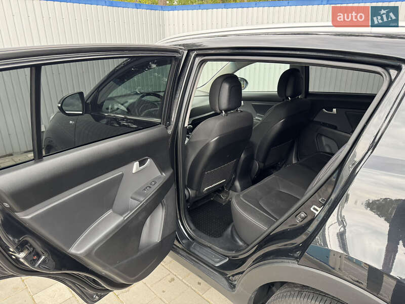 Позашляховик / Кросовер Kia Sportage 2015 в Черкасах фото 7 Позашляховик / Кросовер Kia Sportage 2015 в Черкасах