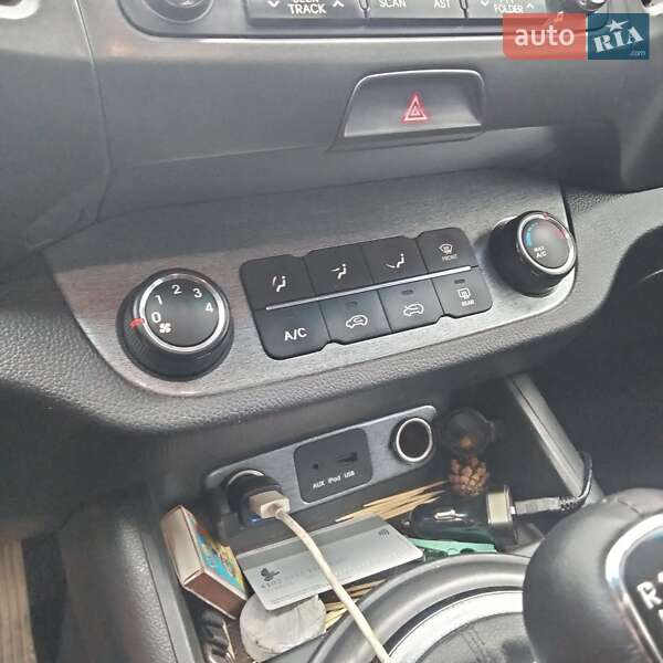 Внедорожник / Кроссовер Kia Sportage 2013 в Днепре