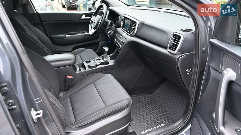 Внедорожник / Кроссовер Kia Sportage 2019 в Киеве фото 6 Внедорожник / Кроссовер Kia Sportage 2019 в Киеве