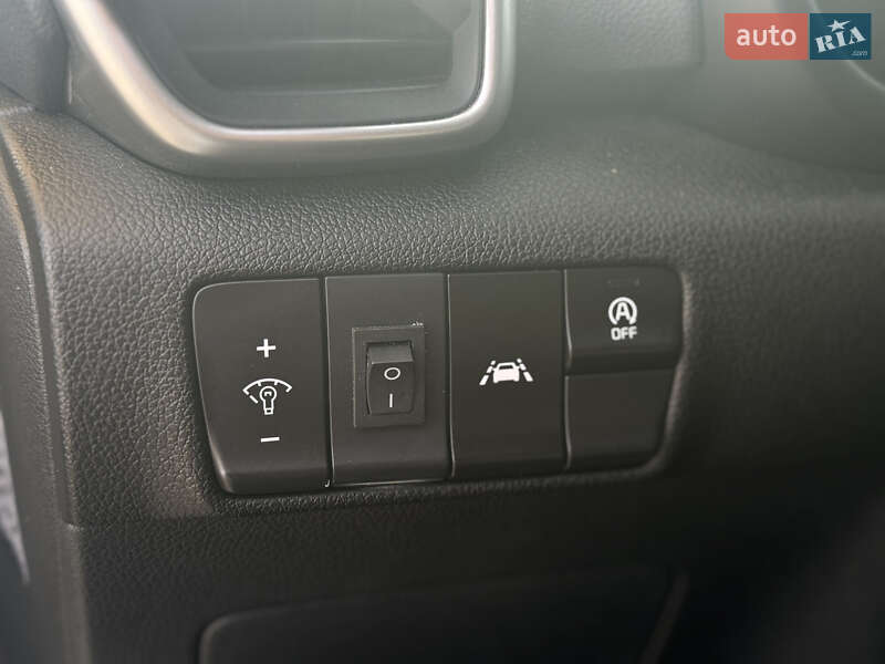 Позашляховик / Кросовер Kia Sportage 2019 в Києві фото 12 Позашляховик / Кросовер Kia Sportage 2019 в Києві