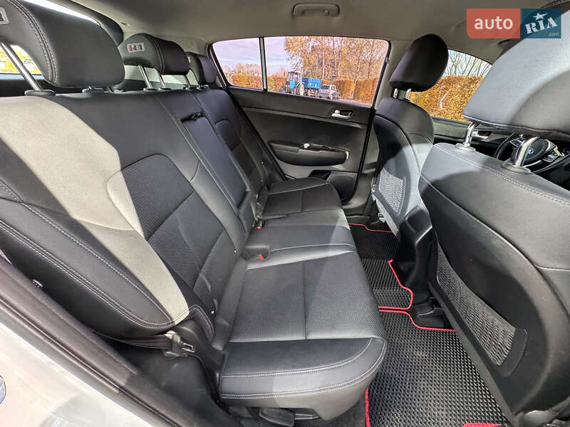 Позашляховик / Кросовер Kia Sportage 2019 в Києві фото 25 Позашляховик / Кросовер Kia Sportage 2019 в Києві