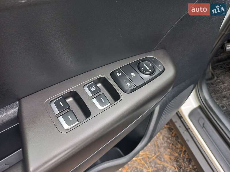 Внедорожник / Кроссовер Kia Sportage 2019 в Киеве